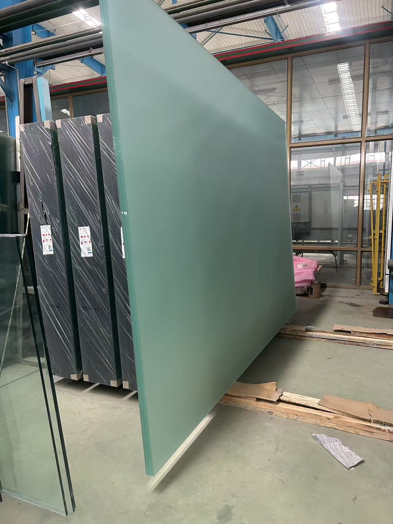 鹤岗市彩轴玻璃建筑幕墙玻璃生产基地 - 方案